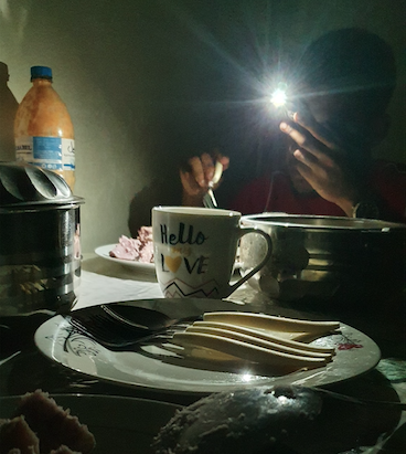 image De nombreuses localités rompent le jeûne dans le noir